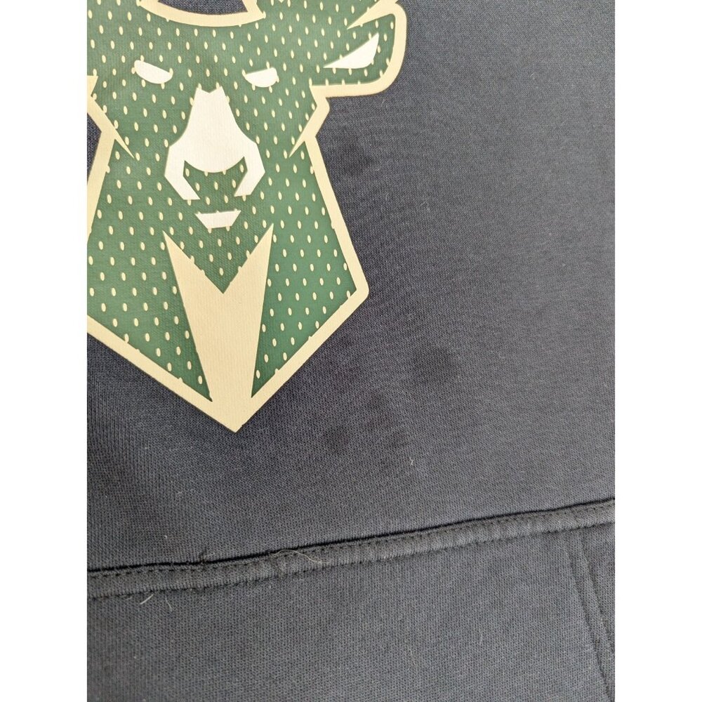 Nike Men’s Medium Black Milwaukee Bucks Basketball Long Sleeve Hoodie - Picture 4 of 8